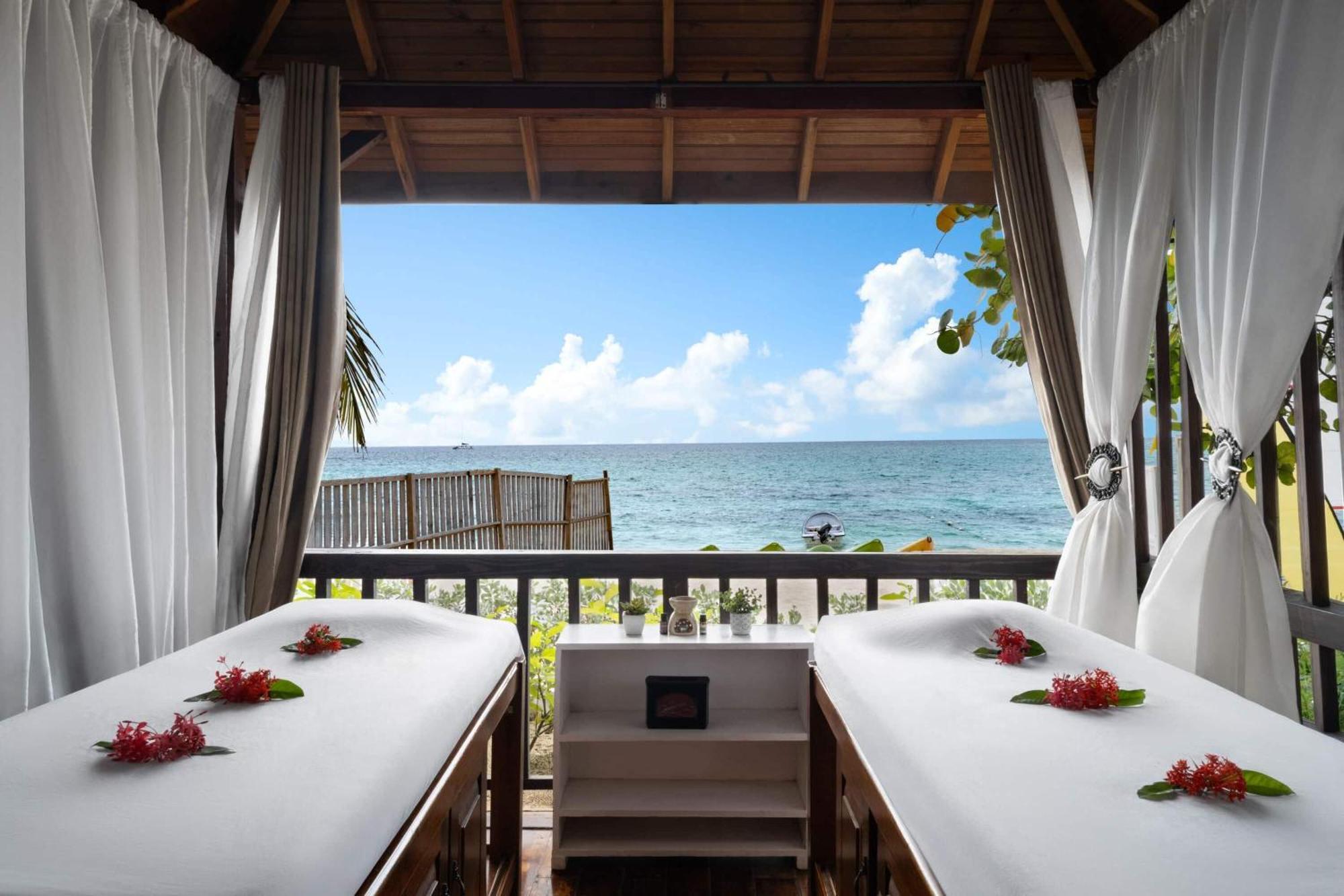 Grand Decameron Cornwall Beach, A Trademark All-Inclusive Resort Монтего-Бей Екстер'єр фото