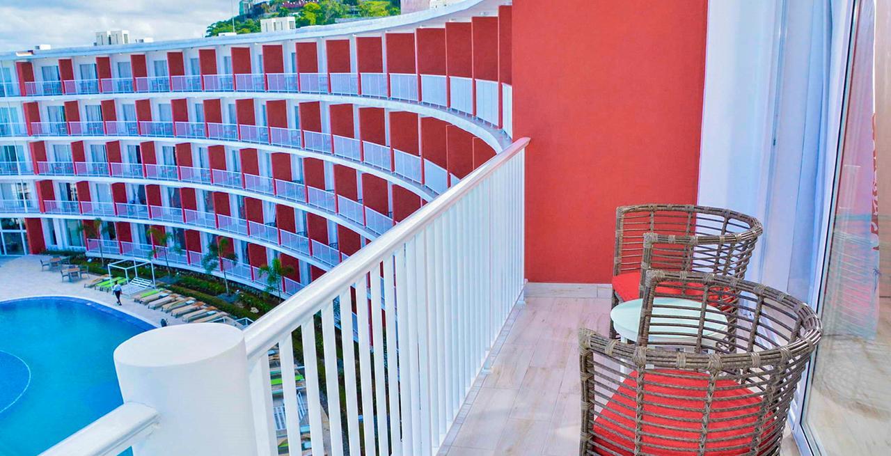 Grand Decameron Cornwall Beach, A Trademark All-Inclusive Resort Монтего-Бей Екстер'єр фото